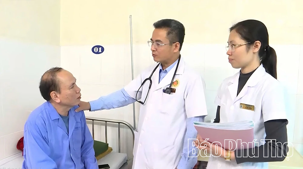 Những “bông sen trắng” mang quân hàm xanh tại Bệnh viện Quân y 109