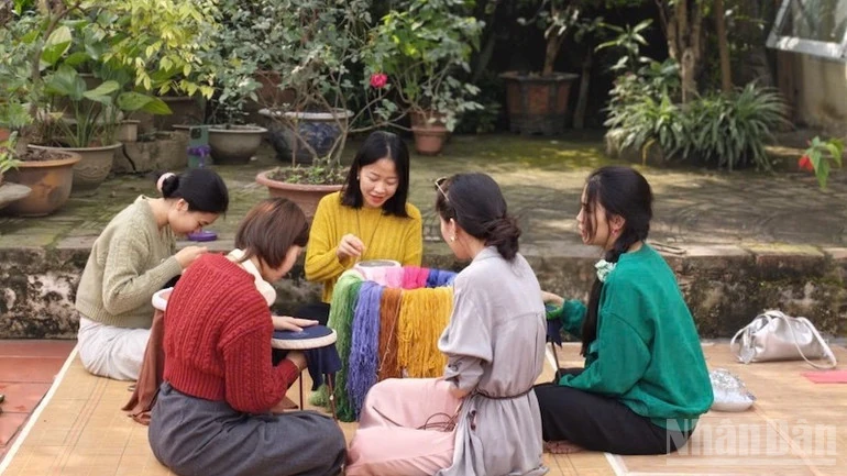 Hà Nội: Về làng, trải nghiệm văn hóa Việt