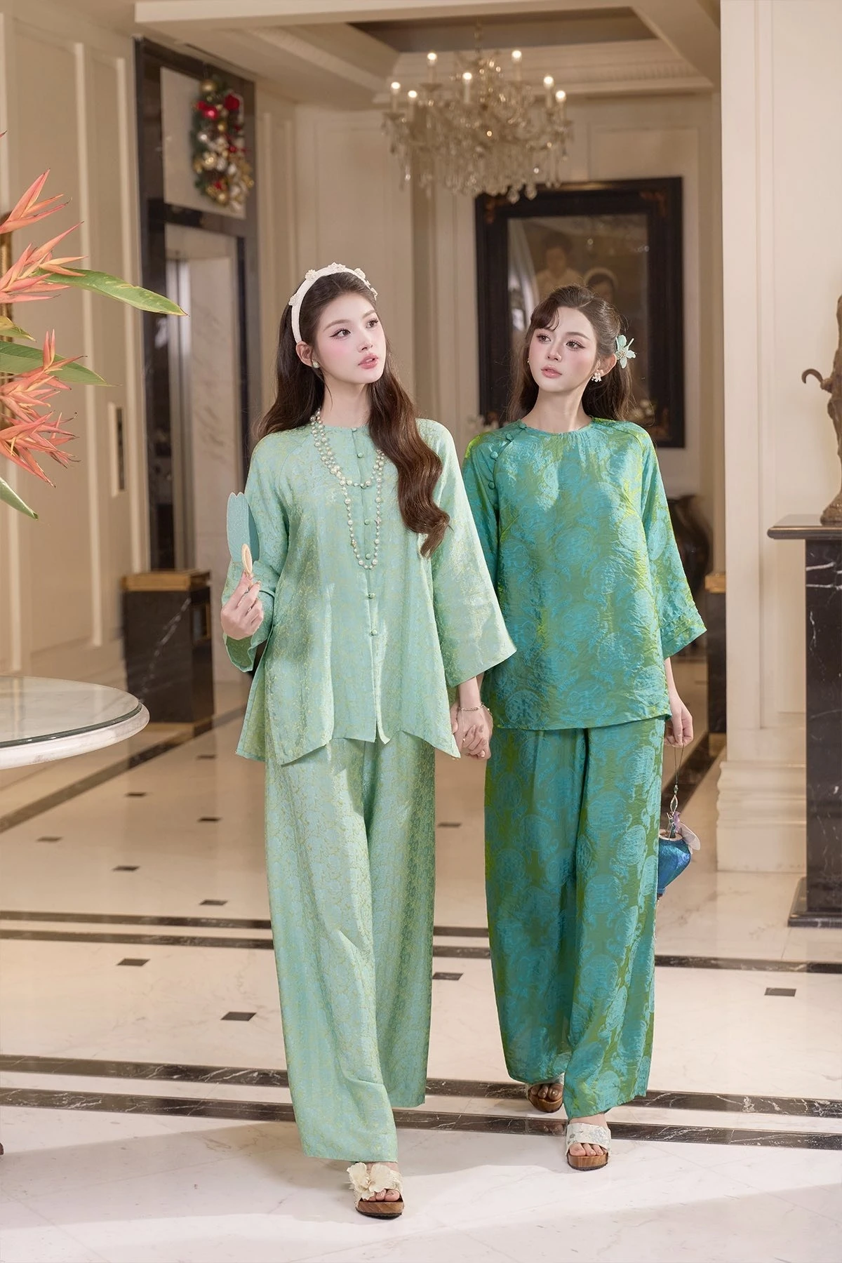 Áo bà ba thành mốt hot dịp Tết 2026