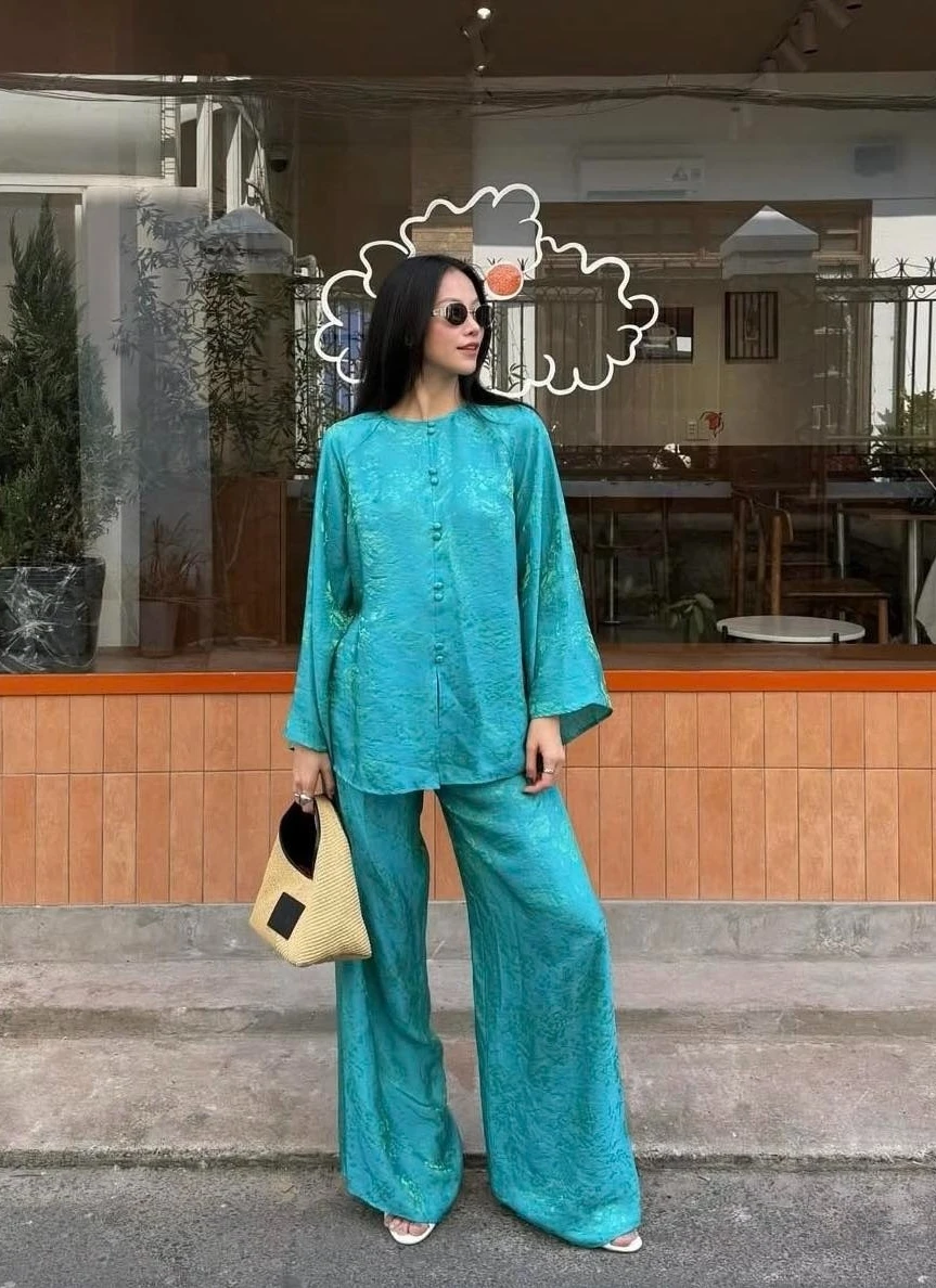 Áo bà ba thành mốt hot dịp Tết 2026