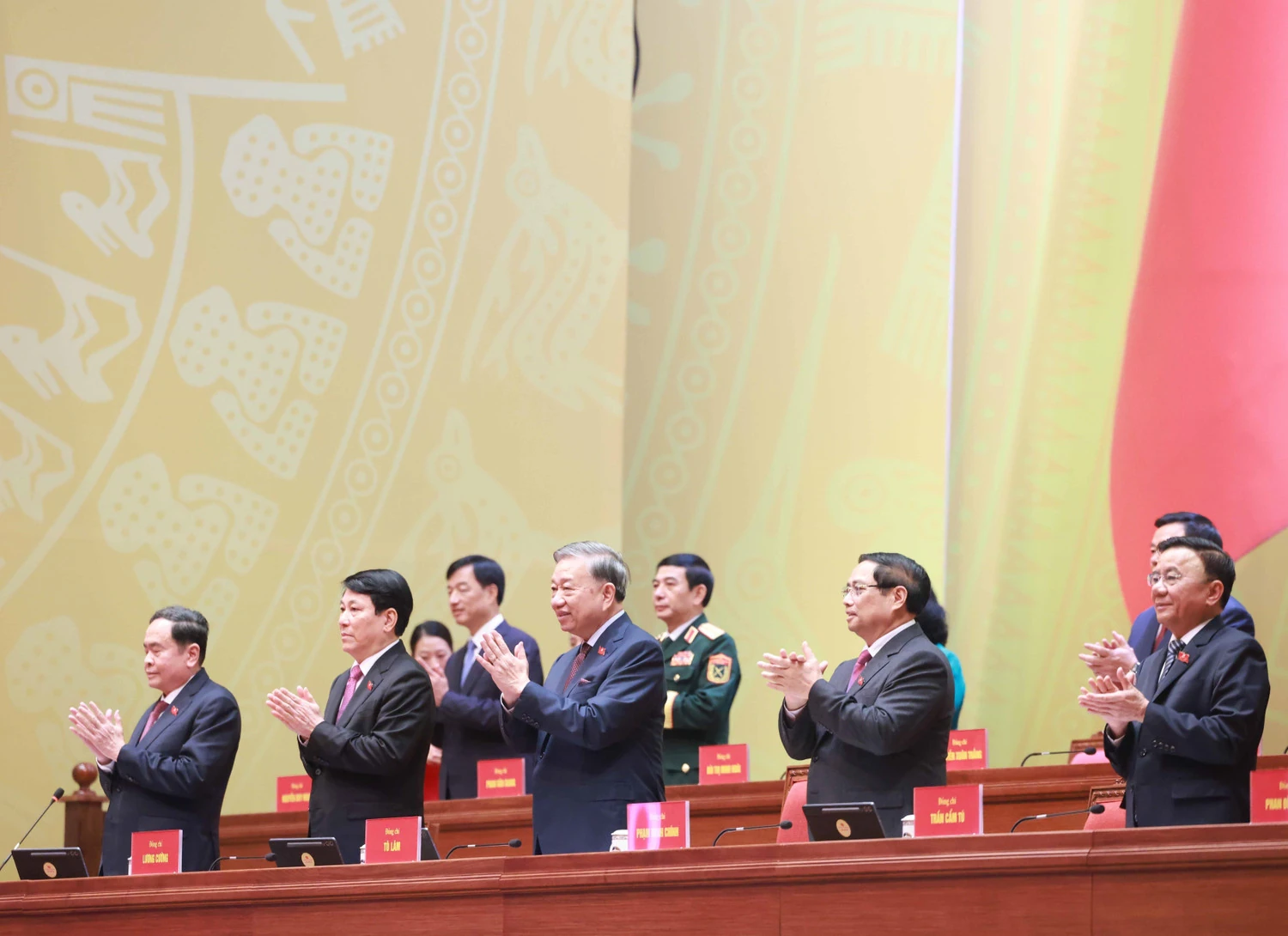 Ảnh báo chí ngày 19/1/2026