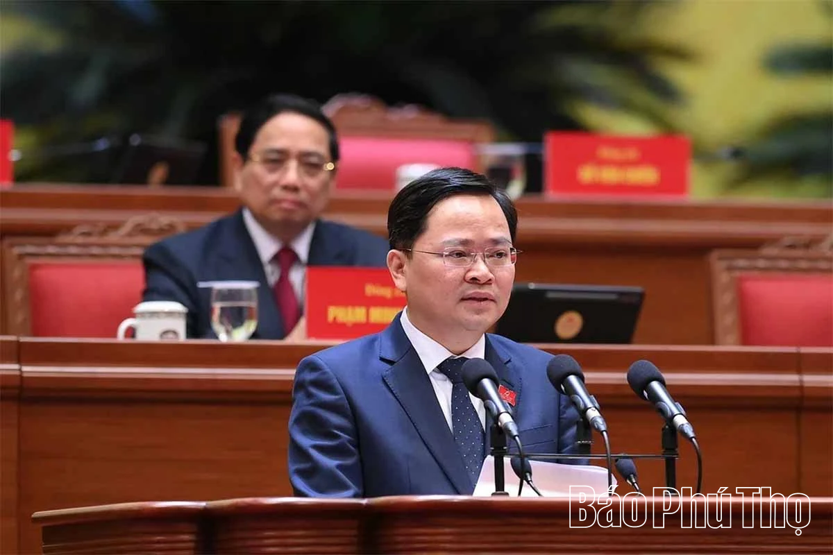 Thảo luận ở hội trường về các Văn kiện Đại hội