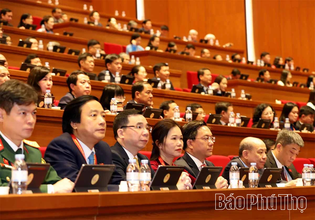 Thảo luận ở hội trường về các Văn kiện Đại hội