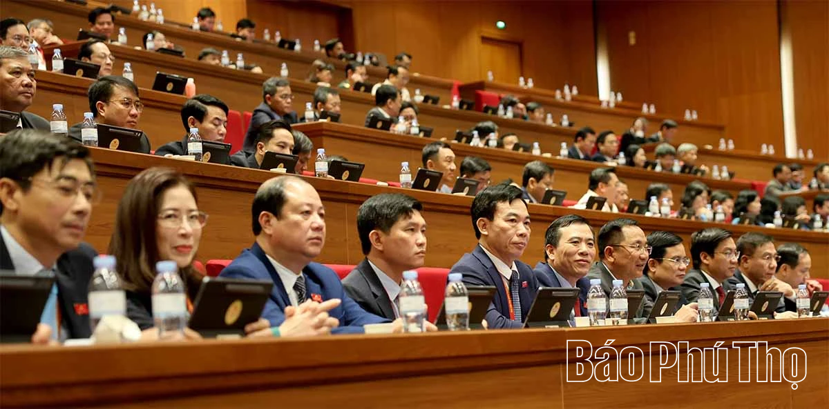 Thảo luận ở hội trường về các Văn kiện Đại hội