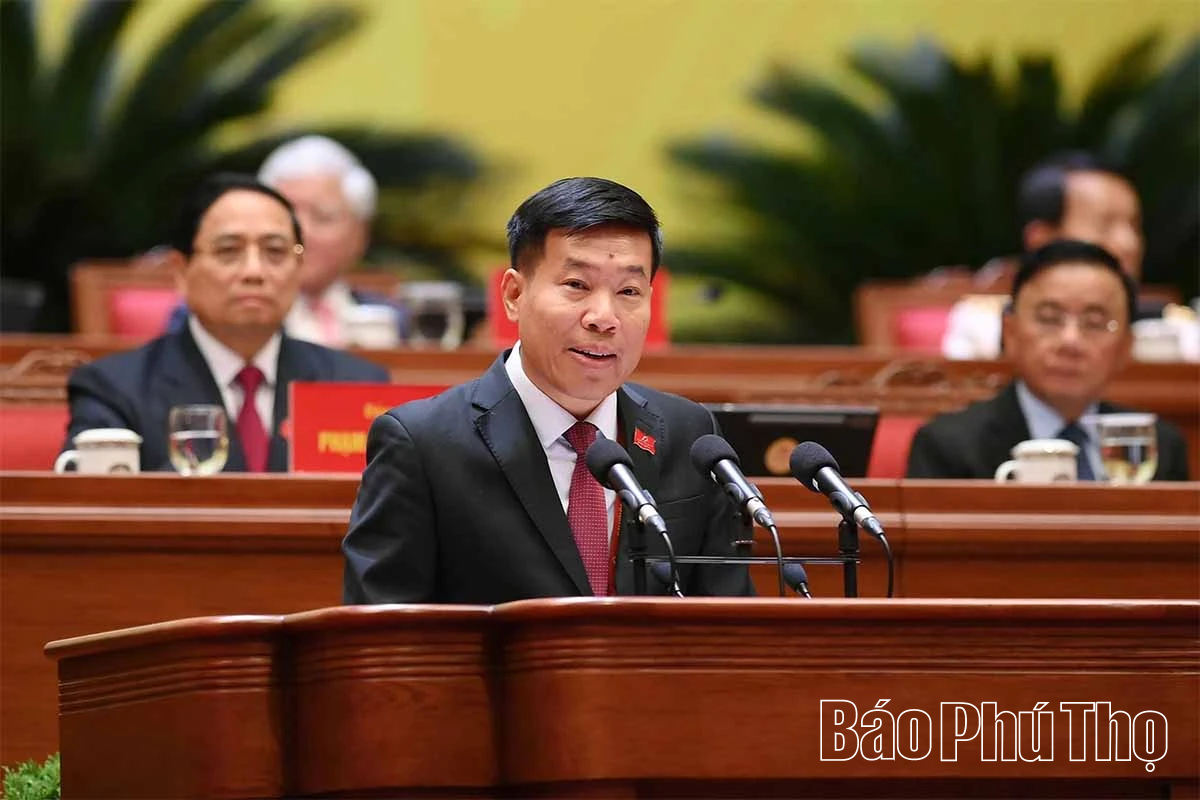 Thảo luận ở hội trường về các Văn kiện Đại hội