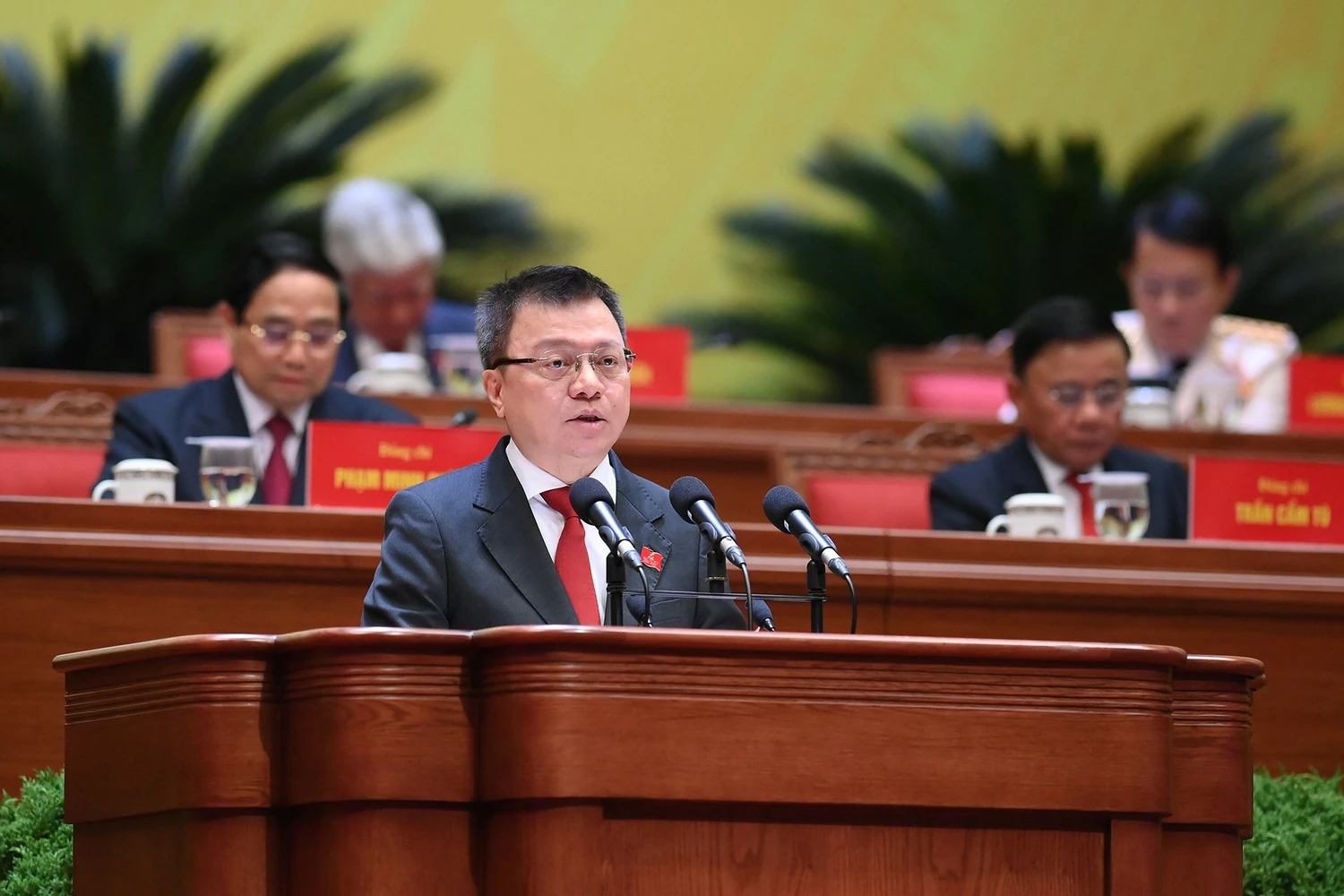 Bộ Chính trị, Ban Bí thư, Ban Chấp hành Trung ương khóa XIV ra mắt Đại hội