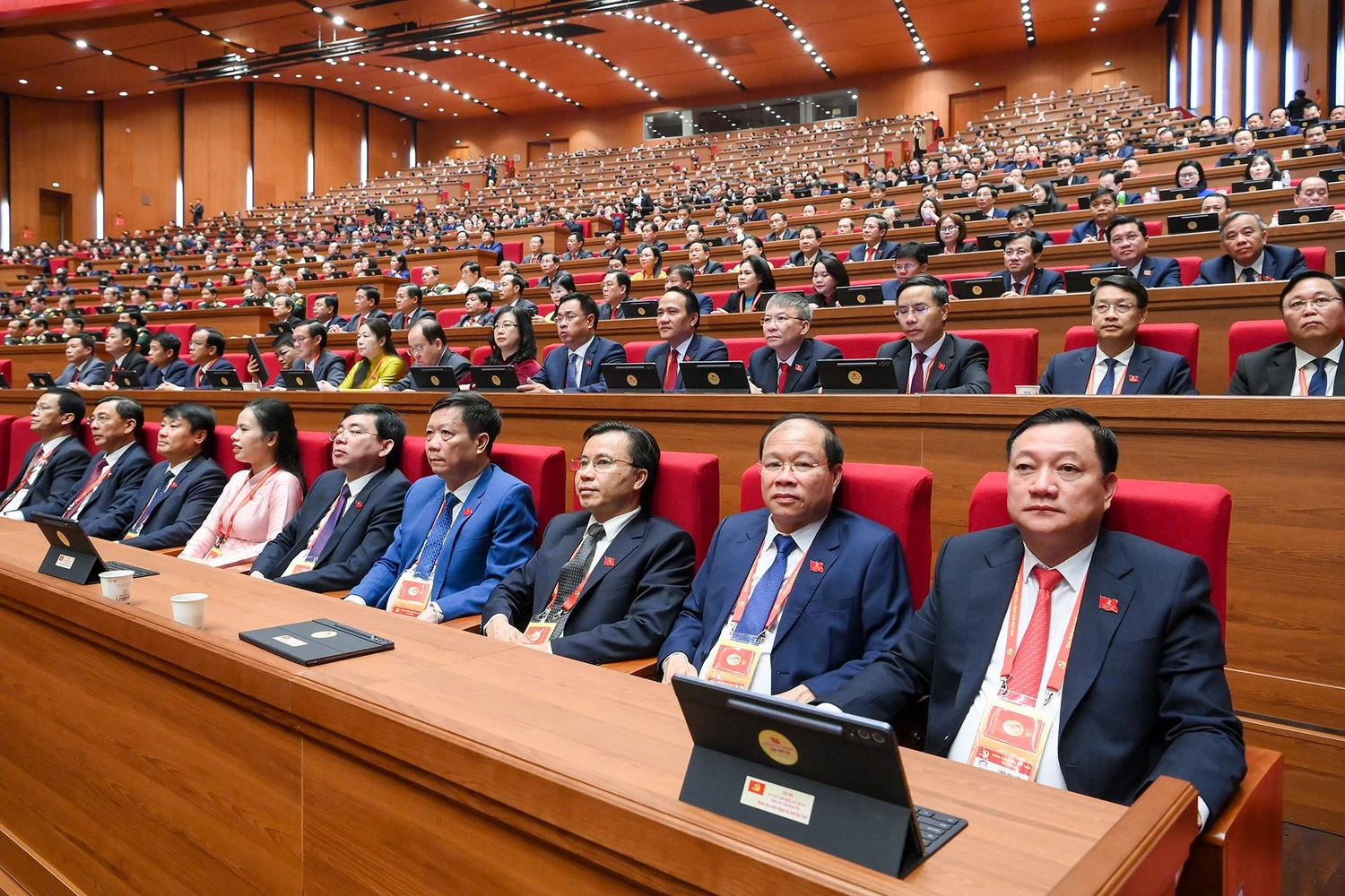 Bộ Chính trị, Ban Bí thư, Ban Chấp hành Trung ương khóa XIV ra mắt Đại hội