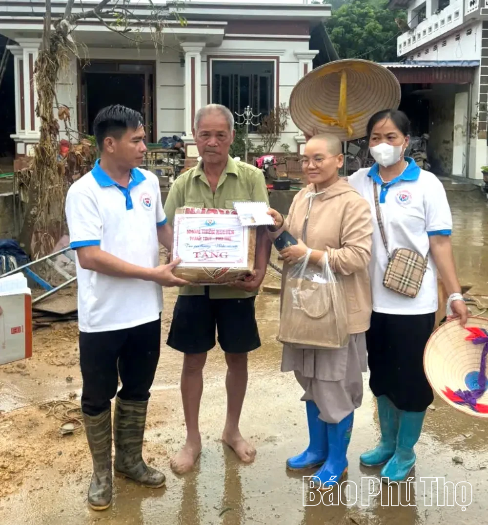 Hành trình 9 năm chia sẻ yêu thương