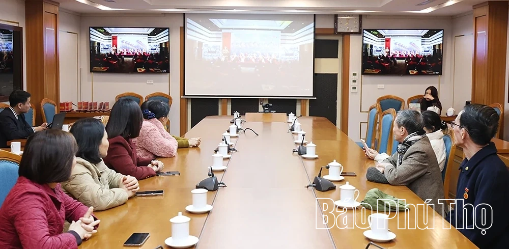 Chương trình văn nghệ chào mừng thành công Đại hội lần thứ XIV của Đảng và biểu dương người cao tuổi tiêu biểu