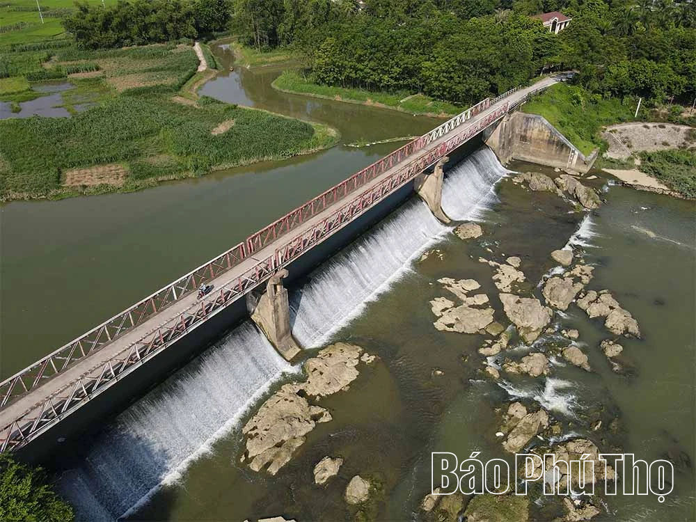 Công trình trăm năm chưa bao giờ ngừng chảy