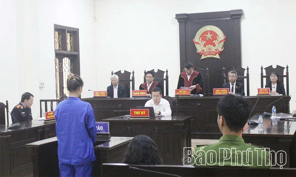 Mâu thuẫn tiền lương dẫn đến án mạng, người vợ lĩnh 19 năm tù