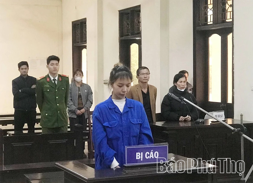 Mâu thuẫn tiền lương dẫn đến án mạng, người vợ lĩnh 19 năm tù