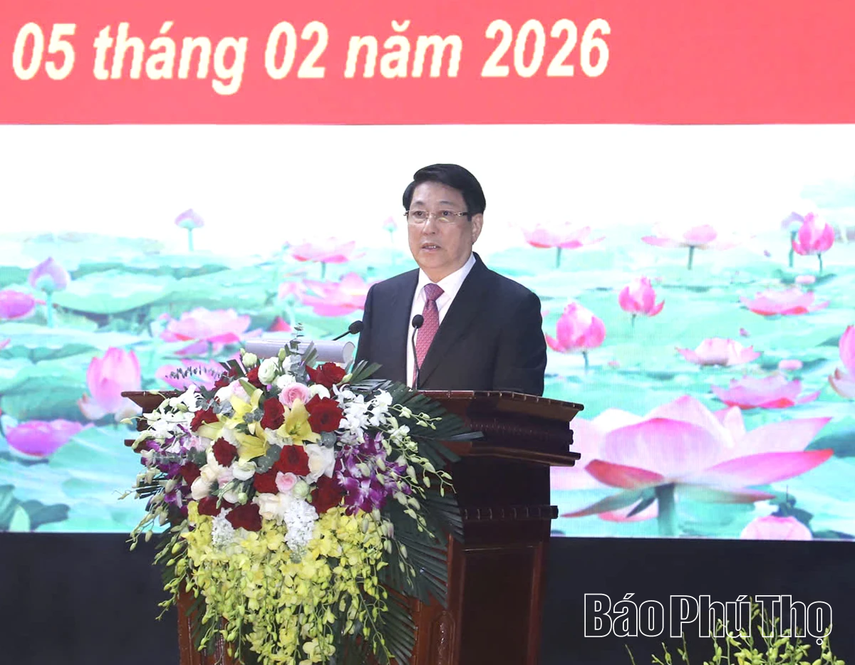 Chủ tịch nước Lương Cường thăm, chúc Tết cán bộ, chiến sĩ Sư đoàn 316