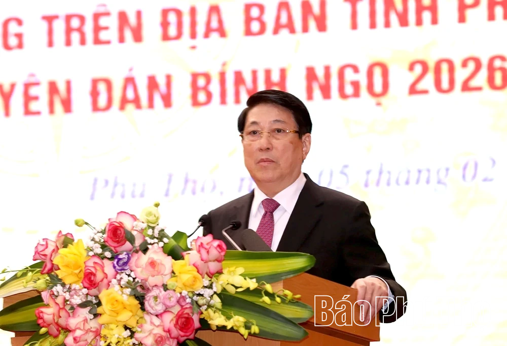 Chủ tịch nước Lương Cường thăm, tặng quà và chúc Tết tại Phú Thọ