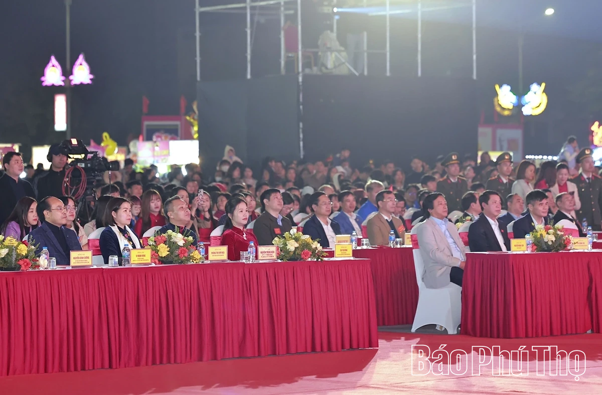 Chương trình nghệ thuật Đất Tổ linh thiêng - Khát vọng hùng cường”