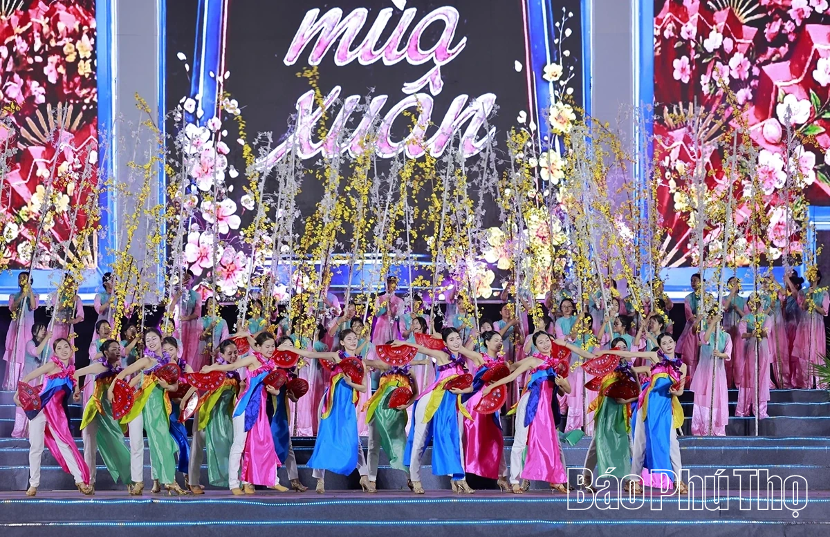 Chương trình nghệ thuật Đất Tổ linh thiêng - Khát vọng hùng cường”