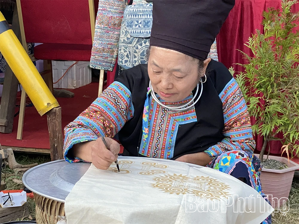 Khám phá lễ hội “Đi chơi núi”