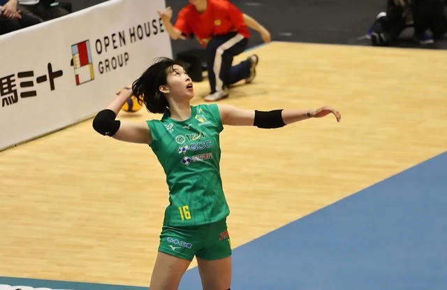 Thanh Thúy cùng CLB Gunma Green Wings lột xác, quật ngã đội ĐKVĐ giải Nhật Bản