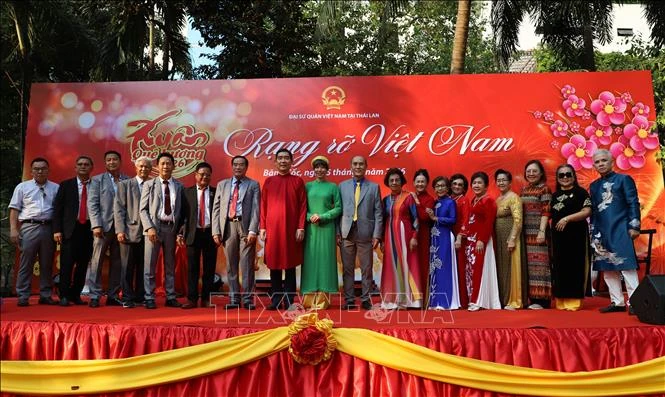 Đặc sắc Tết cộng đồng “Rạng rỡ Việt Nam” tại Thái Lan