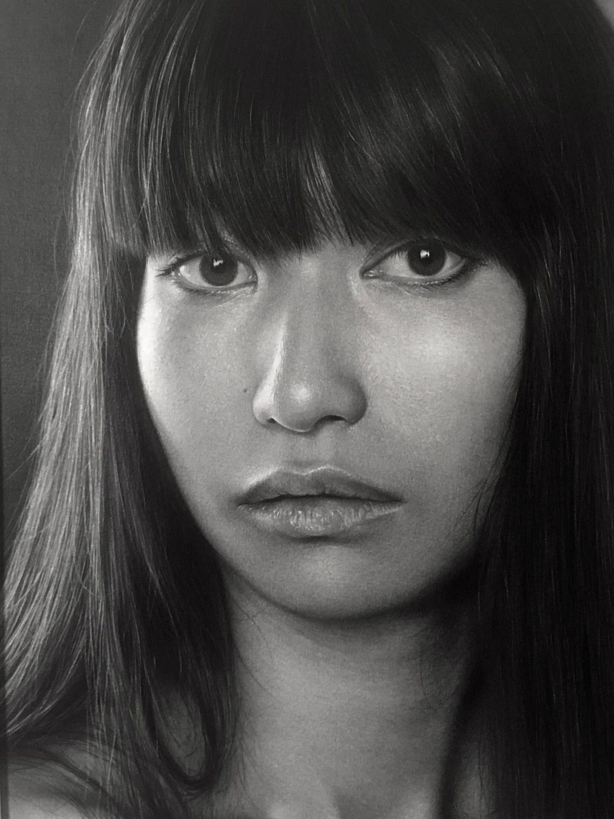 Chân dung phái đẹp trong loạt tranh cực thực