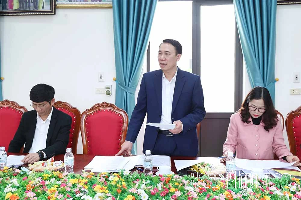 Kiểm tra công tác bầu cử tại xã Minh Đài