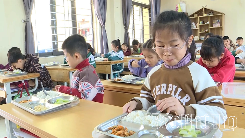 “Lửa ấm” học đường giữa những ngày đông