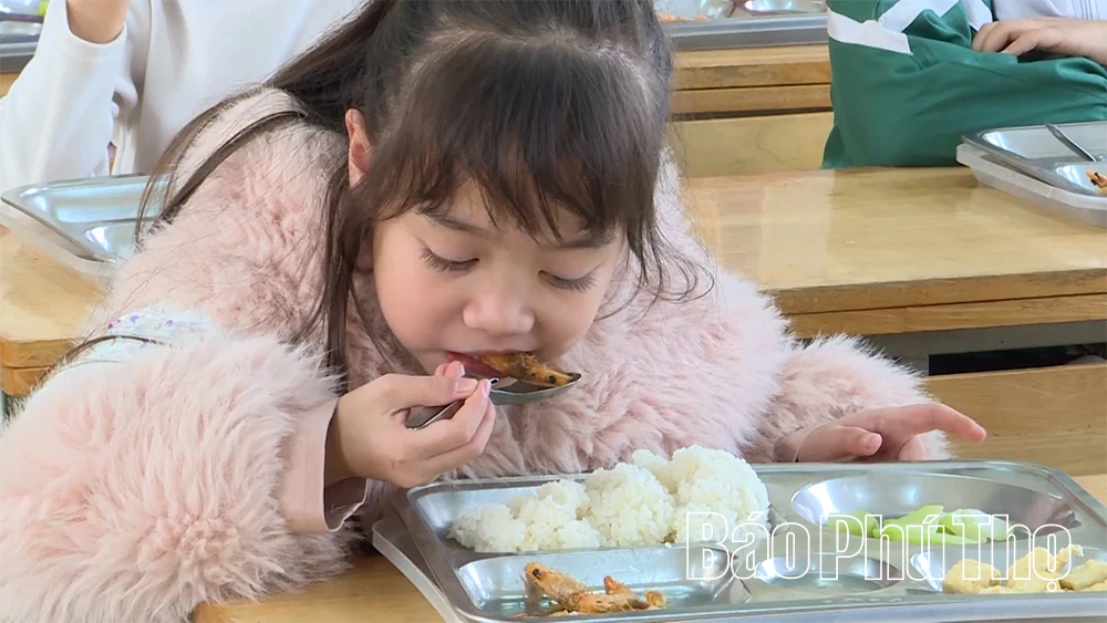 “Lửa ấm” học đường giữa những ngày đông