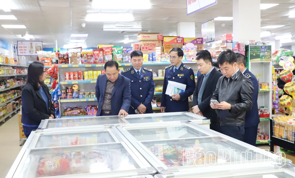 Bảo đảm nguồn cung, siết chặt quản lý thị trường, bình ổn giá dịp Tết Nguyên đán