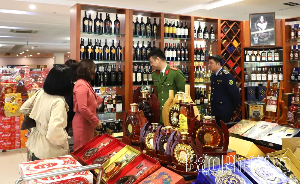 Bảo đảm nguồn cung, siết chặt quản lý thị trường, bình ổn giá dịp Tết Nguyên đán