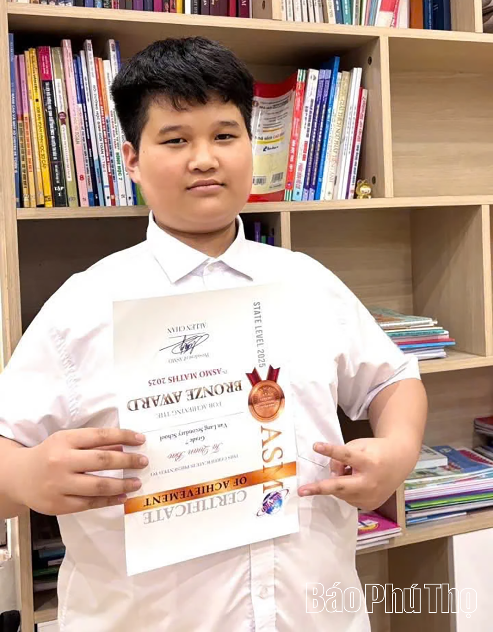 9 học sinh Trường THCS Văn Lang đạt thành tích cao tại Kỳ thi ASMO