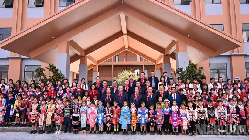 Xuân vươn mình - Khí thế mới từ tư duy mới