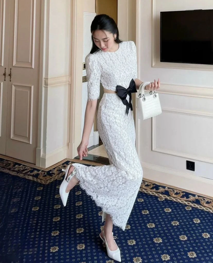 Cách phối đồ đi chơi Tết đơn giản và sang