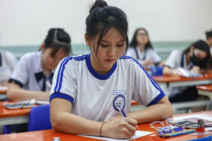 Bộ Giáo dục chốt bỏ xét riêng học bạ, siết điểm cộng IELTS