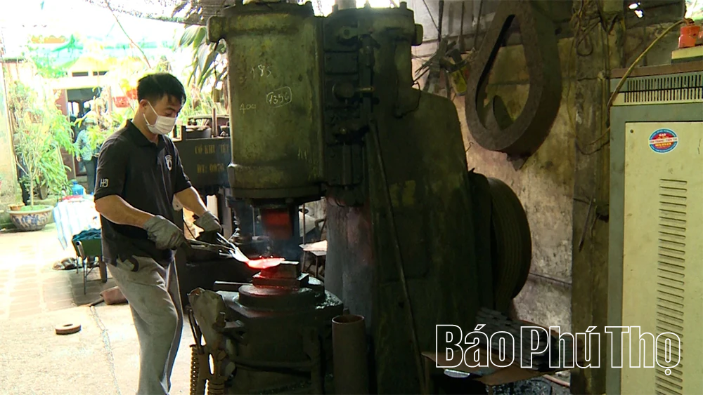 Giữ “những đóa hoa lửa” nghìn năm rực rỡ trong kỷ nguyên số