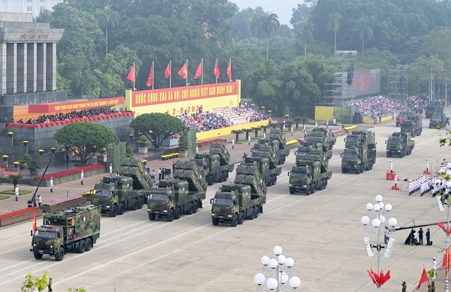 Giữ vững hòa bình để phát triển, phát triển để tăng cường sức mạnh tổng hợp quốc gia