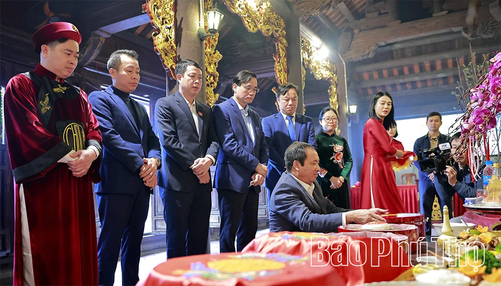 Lễ giỗ Tổ Mẫu Âu Cơ ngày “Tiên thăng”