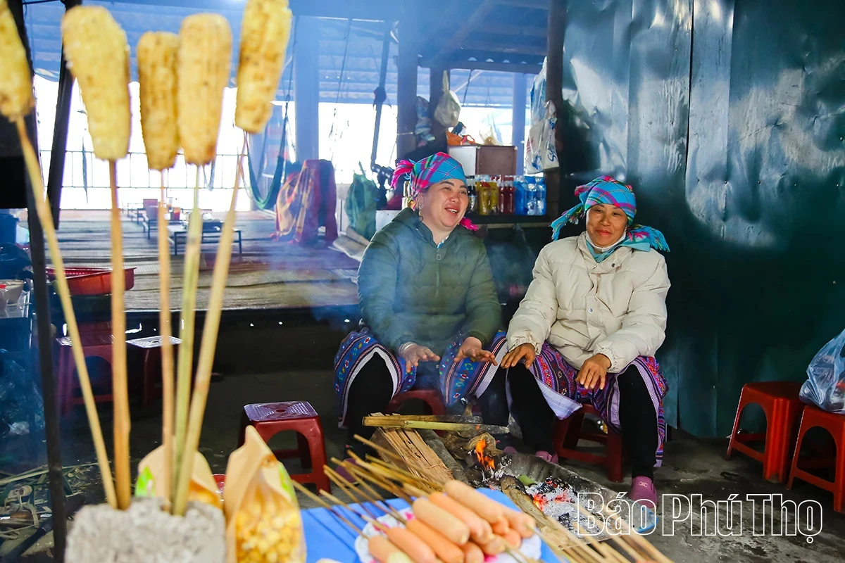 Sắc Xuân trên đèo Đá Trắng