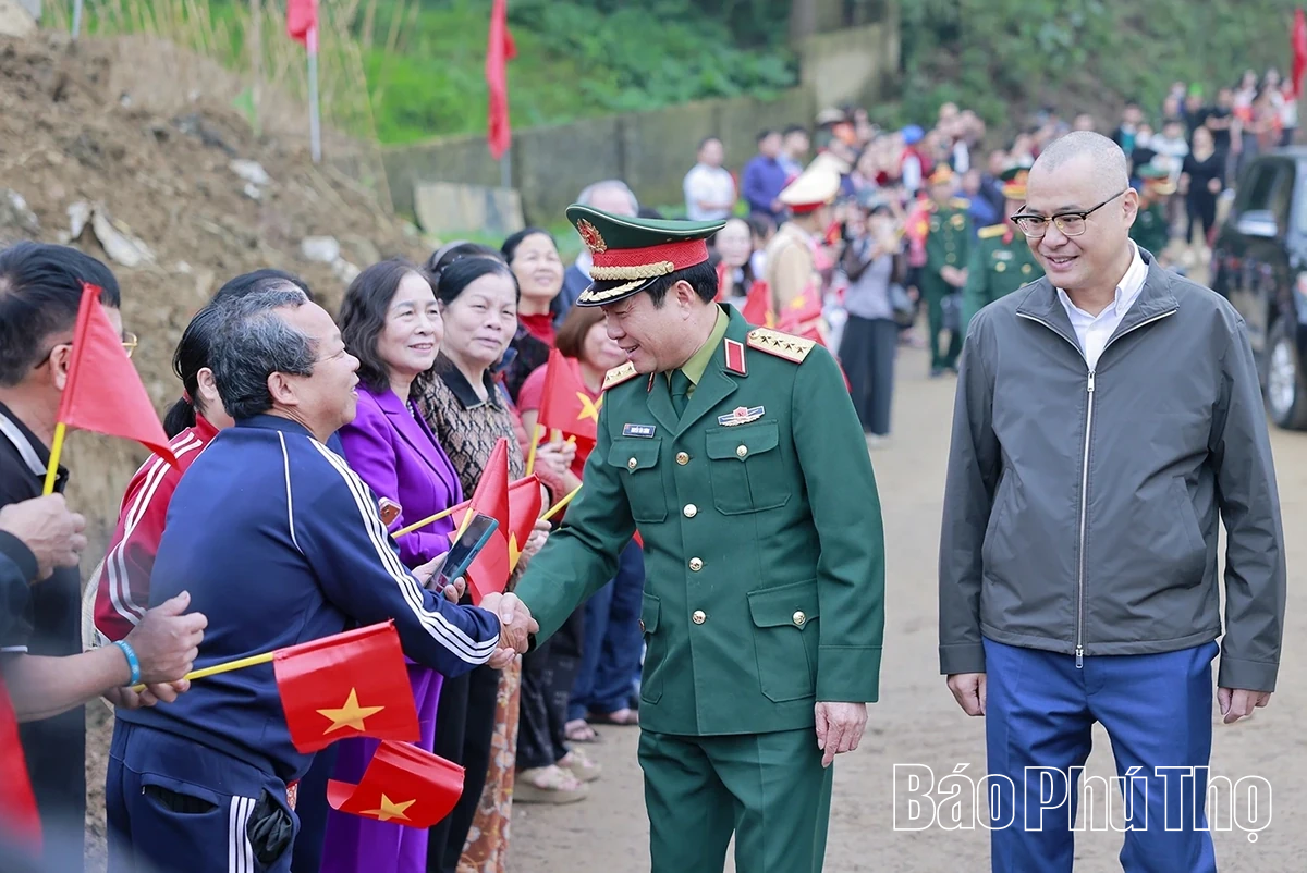 Lễ thông xe cầu phao Đoan Hùng