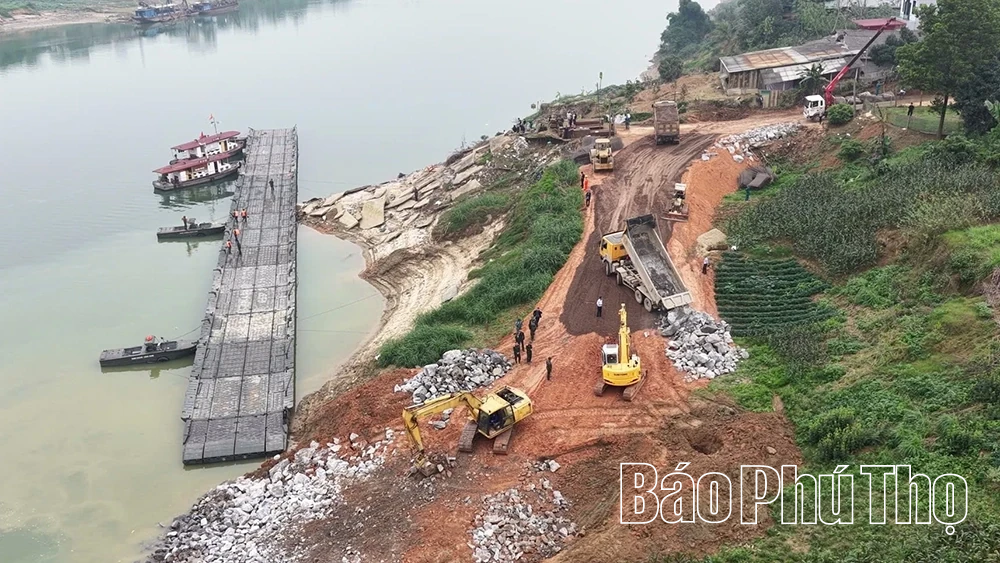 Nhịp cầu đoàn viên trên dòng Lô lịch sử