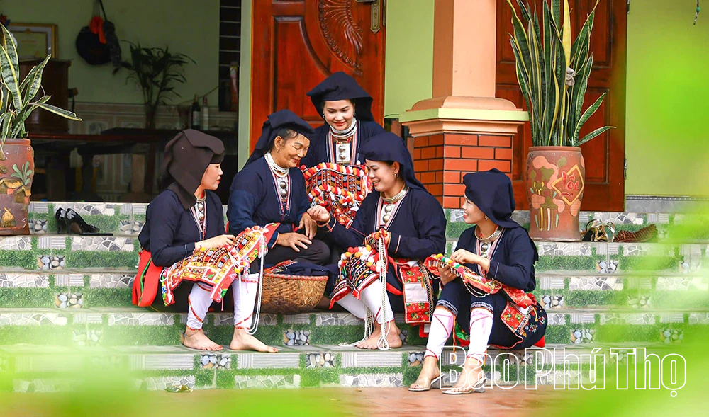 Phát huy giá trị văn hóa truyền thống của người Dao quần chẹt