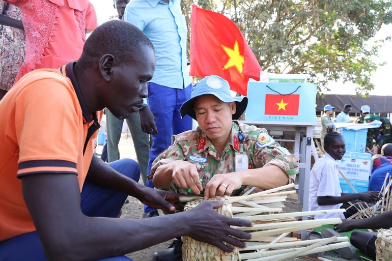 Nhiều hoạt động ý nghĩa đầu xuân Bính Ngọ của lực lượng gìn giữ hòa bình Việt Nam