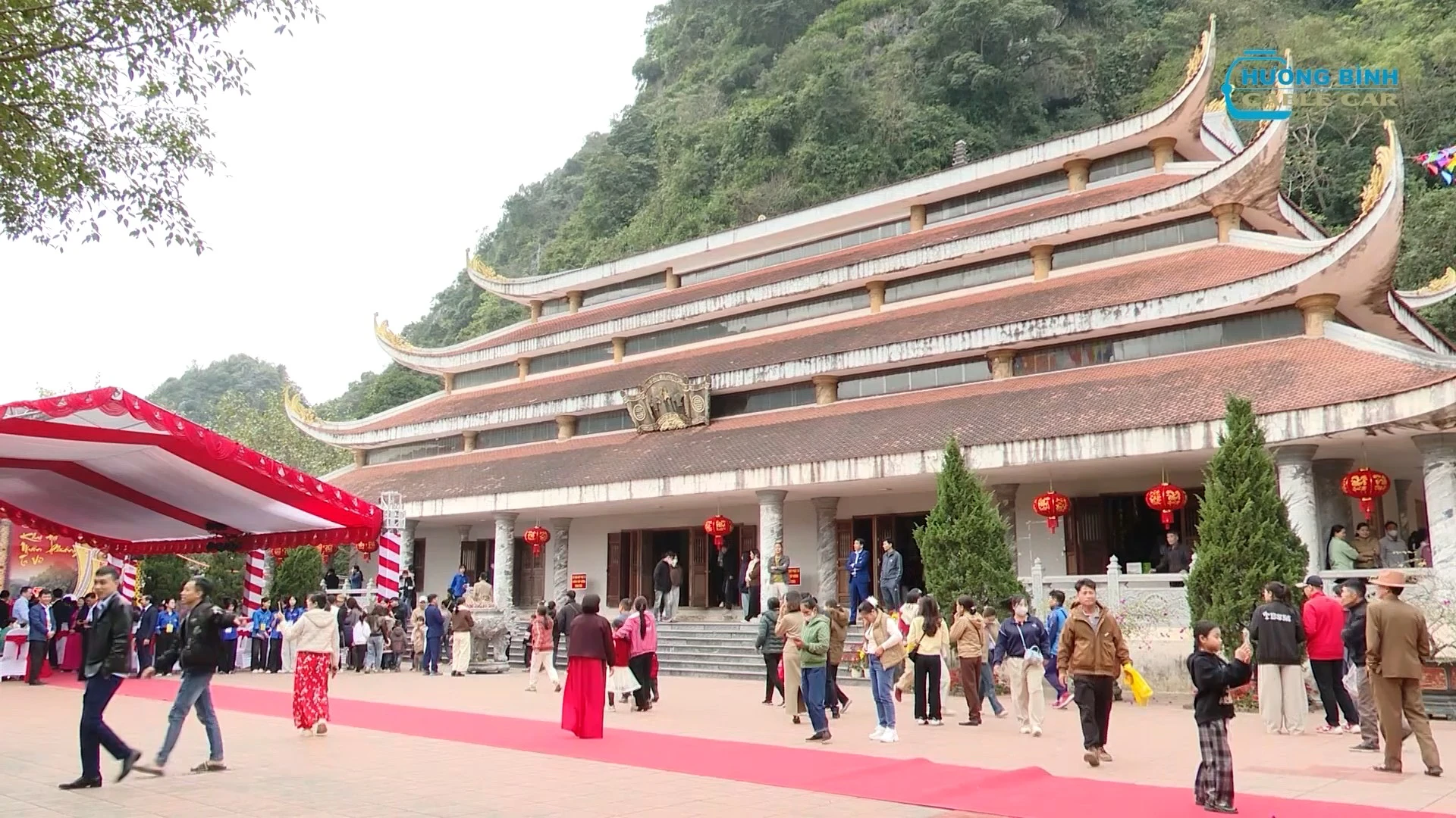 Chùa Hương - Chùa Tiên - Cáp treo Hương Bình nối liền một dải tâm linh