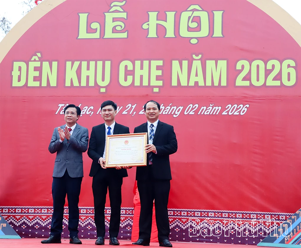 Xã Tân Lạc tổ chức lễ hội đền Khụ Chẹ và đón nhận Di sản văn hóa phi vật thể quốc gia