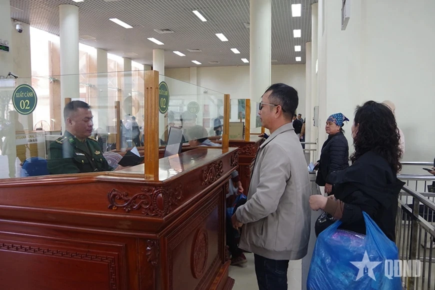 Giữ mùa Xuân nơi phên giậu Tổ quốc