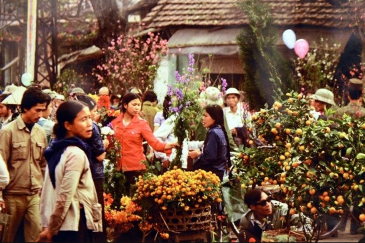 Chợ hoa Tết ở Hà Nội thập niên 1980