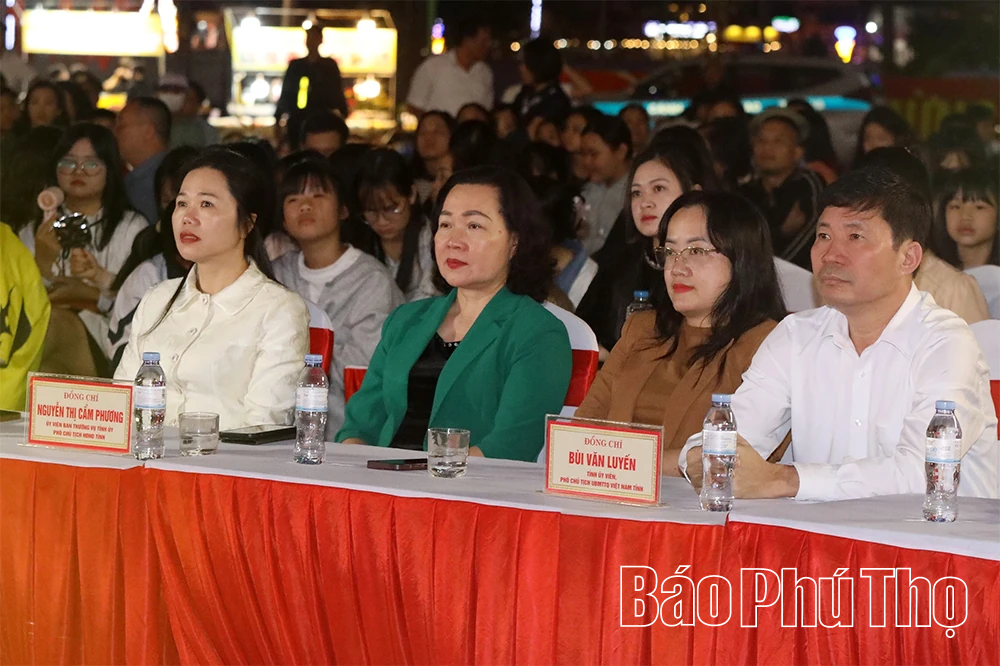 Giao lưu văn nghệ mừng Đảng, mừng Xuân Bính Ngọ 2026 tại phường Hòa Bình