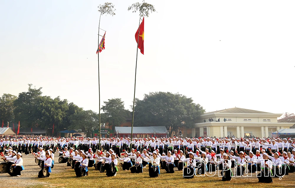 Tiếng chiêng Mường gọi Xuân về