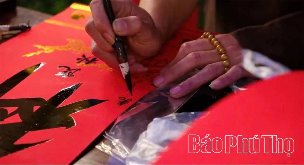 Xin chữ đầu năm nơi cửa Phật - Nét đẹp văn hóa tâm linh