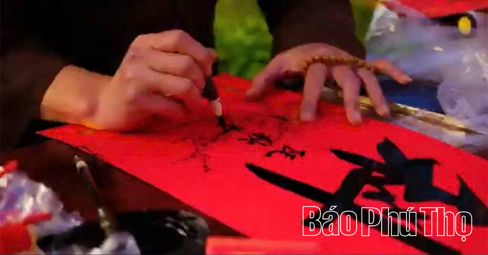 Xin chữ đầu năm nơi cửa Phật - Nét đẹp văn hóa tâm linh