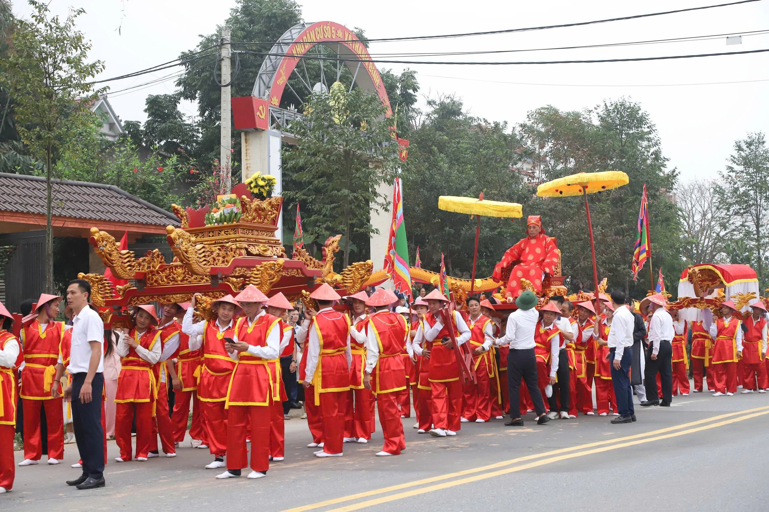 Độc đáo lễ hội rước ông Khiu, bà Khiu
